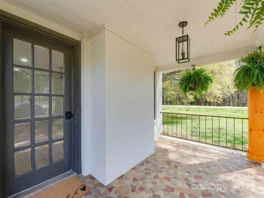 1209 Mount Ulla Highway, Mooresville, NC 28115.  MLS# CAR4242312, YatesRealty ID 16865. Front Porch