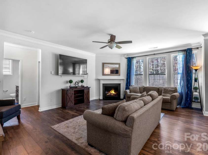 2408 Winding River Drive, Charlotte, NC 28214.  MLS# CAR4357209, YatesRealty ID 16865. 