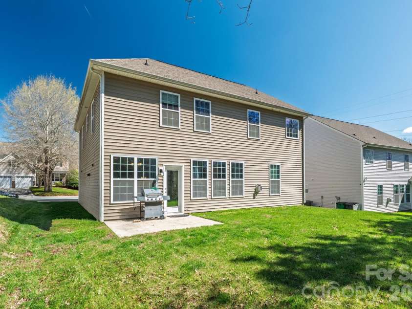 2408 Winding River Drive, Charlotte, NC 28214.  MLS# CAR4357209, YatesRealty ID 16865. 