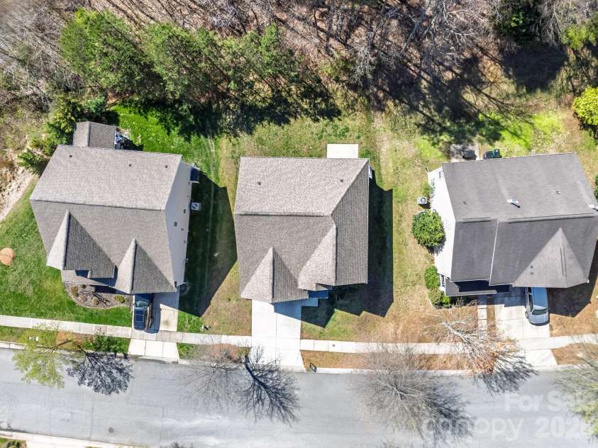 2408 Winding River Drive, Charlotte, NC 28214.  MLS# CAR4357209, YatesRealty ID 16865. 
