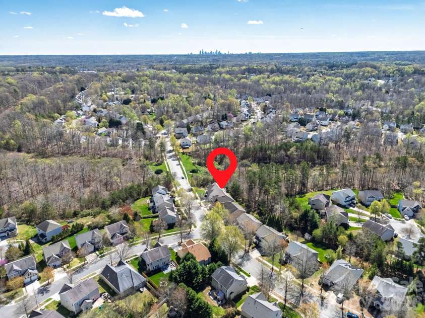 2408 Winding River Drive, Charlotte, NC 28214.  MLS# CAR4357209, YatesRealty ID 16865. 