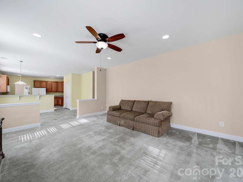 901 Platinum Drive, Fort Mill, SC 29708.  MLS# CAR4359752, YatesRealty ID 16866. 