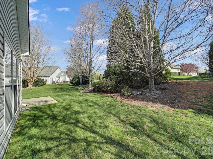 901 Platinum Drive, Fort Mill, SC 29708.  MLS# CAR4359752, YatesRealty ID 16866. 
