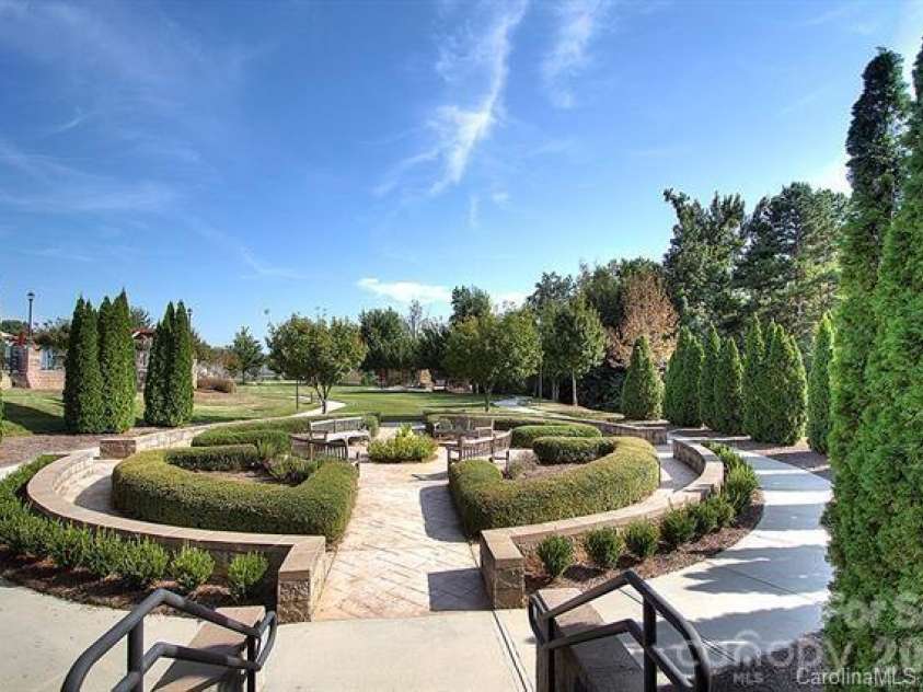 901 Platinum Drive, Fort Mill, SC 29708.  MLS# CAR4359752, YatesRealty ID 16866. 