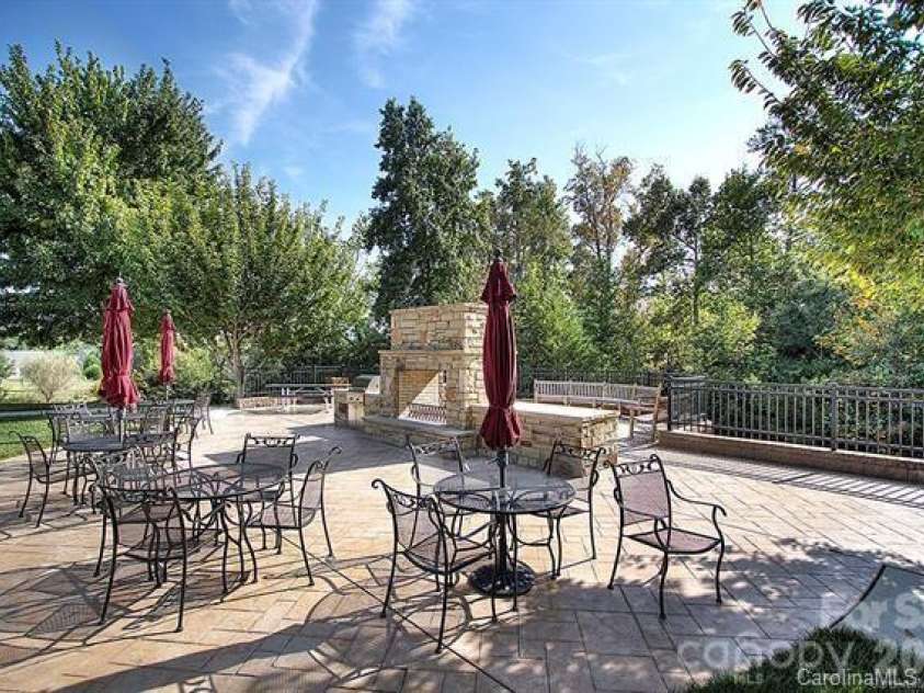 901 Platinum Drive, Fort Mill, SC 29708.  MLS# CAR4359752, YatesRealty ID 16866. 