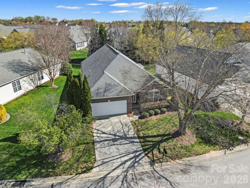 901 Platinum Drive, Fort Mill, SC 29708.  MLS# CAR4359752, YatesRealty ID 16866. 