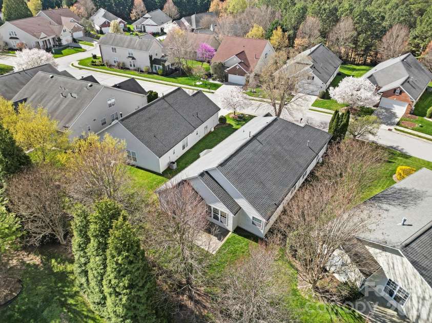 901 Platinum Drive, Fort Mill, SC 29708.  MLS# CAR4359752, YatesRealty ID 16866. 