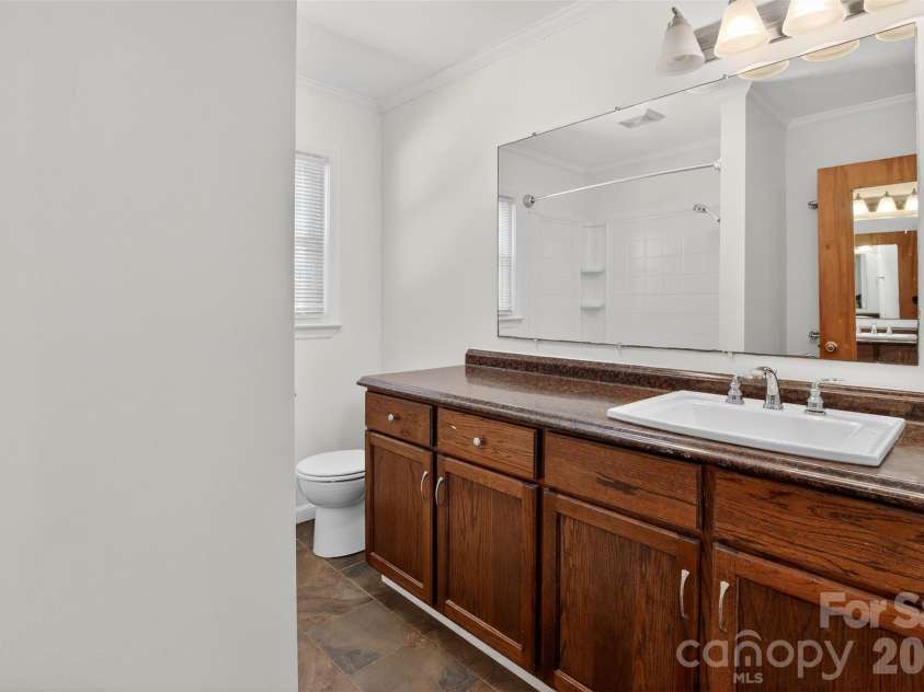 46 Pinecrest Avenue, Great Falls, SC 29055.  MLS# CAR4354647, YatesRealty ID 16867. 
