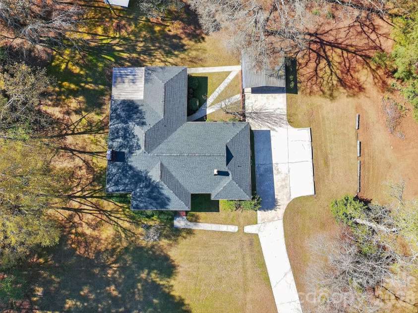 46 Pinecrest Avenue, Great Falls, SC 29055.  MLS# CAR4354647, YatesRealty ID 16867. 