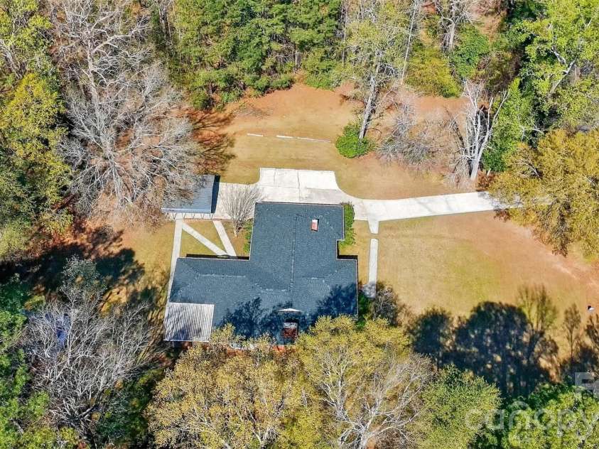 46 Pinecrest Avenue, Great Falls, SC 29055.  MLS# CAR4354647, YatesRealty ID 16867. 