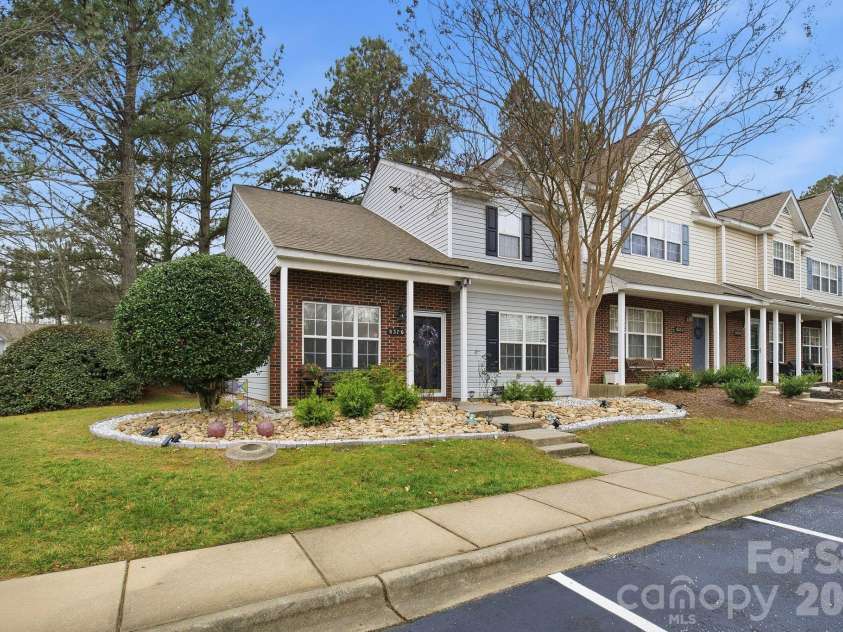 8376 Rudolph Road, Charlotte, NC 28216.  MLS# CAR4335074, YatesRealty ID 1687. 