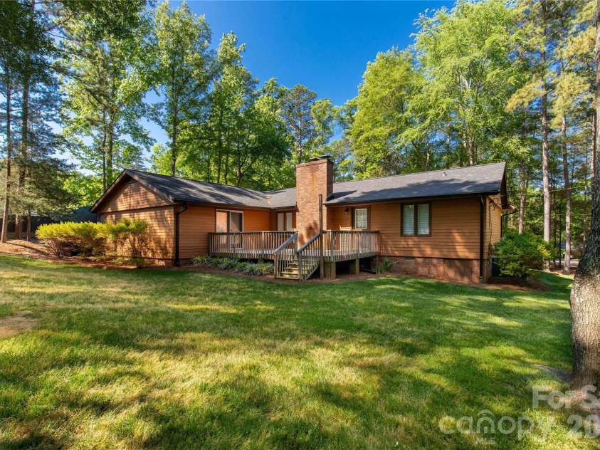 328 Dana Drive, Catawba, SC 29704.  MLS# CAR4373252, YatesRealty ID 16872. 