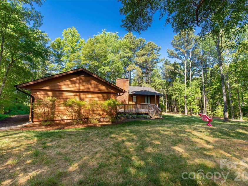 328 Dana Drive, Catawba, SC 29704.  MLS# CAR4373252, YatesRealty ID 16872. 