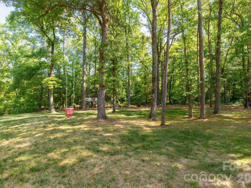 328 Dana Drive, Catawba, SC 29704.  MLS# CAR4373252, YatesRealty ID 16872. 