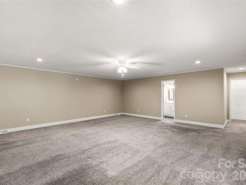 328 Dana Drive, Catawba, SC 29704.  MLS# CAR4373252, YatesRealty ID 16872. 