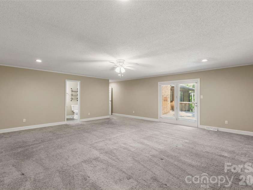 328 Dana Drive, Catawba, SC 29704.  MLS# CAR4373252, YatesRealty ID 16872. 