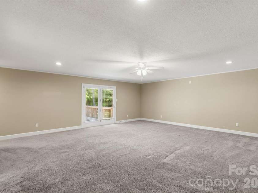 328 Dana Drive, Catawba, SC 29704.  MLS# CAR4373252, YatesRealty ID 16872. 