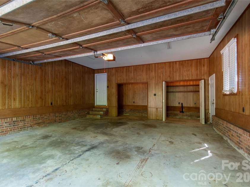 328 Dana Drive, Catawba, SC 29704.  MLS# CAR4373252, YatesRealty ID 16872. 
