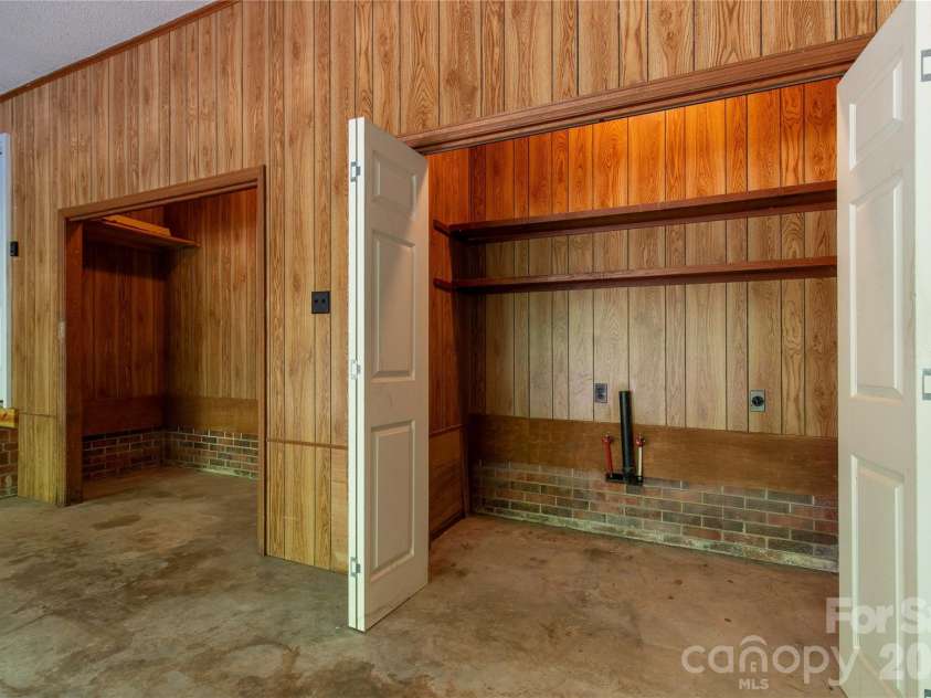 328 Dana Drive, Catawba, SC 29704.  MLS# CAR4373252, YatesRealty ID 16872. 