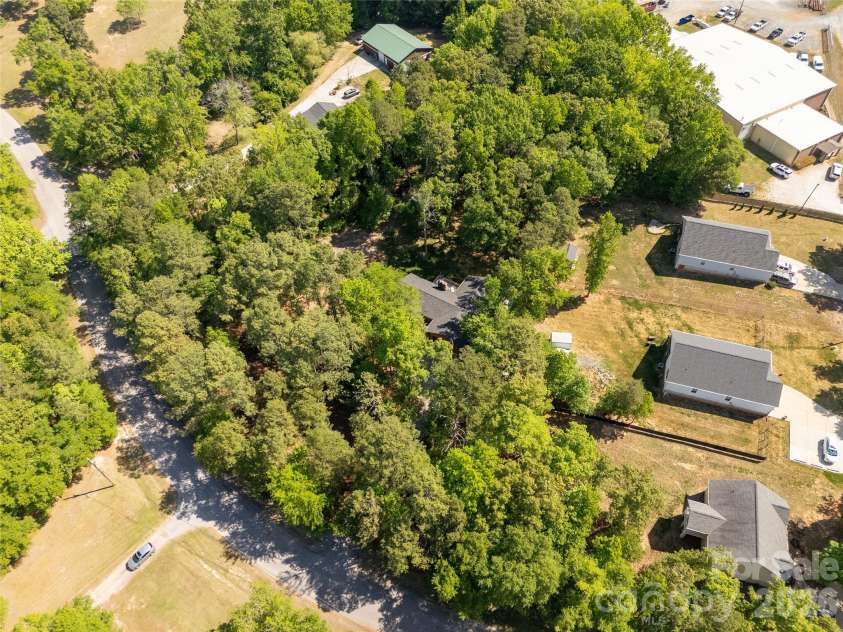 328 Dana Drive, Catawba, SC 29704.  MLS# CAR4373252, YatesRealty ID 16872. 