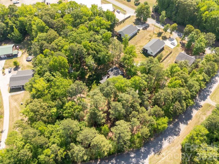 328 Dana Drive, Catawba, SC 29704.  MLS# CAR4373252, YatesRealty ID 16872. 