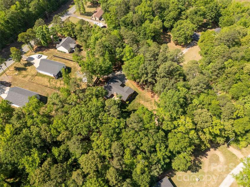 328 Dana Drive, Catawba, SC 29704.  MLS# CAR4373252, YatesRealty ID 16872. 