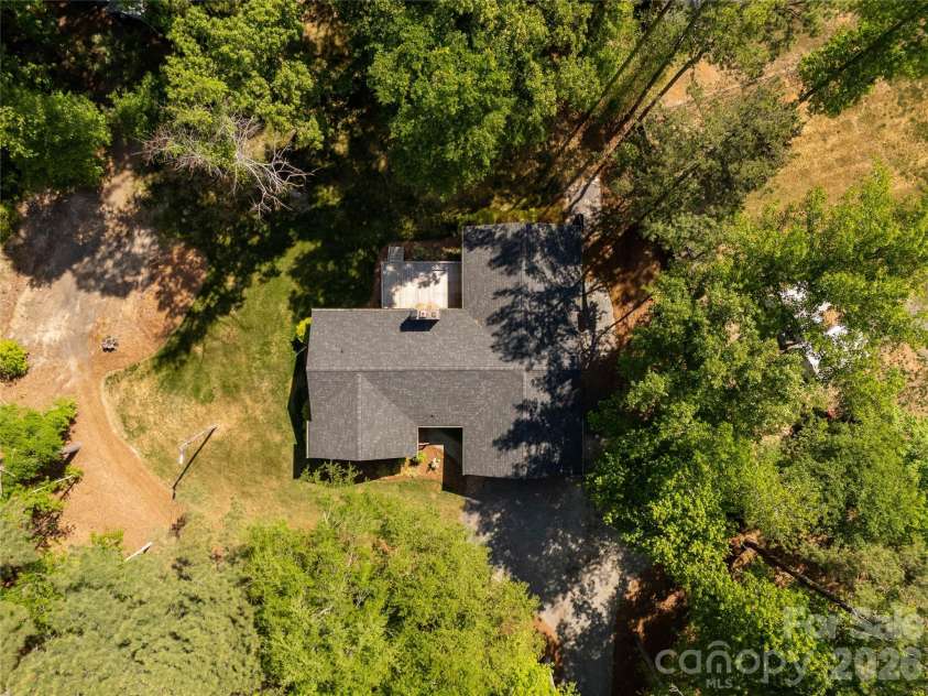 328 Dana Drive, Catawba, SC 29704.  MLS# CAR4373252, YatesRealty ID 16872. 