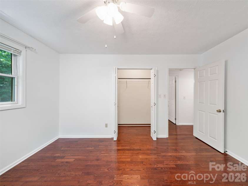 125 HEARTLAND Lane, Burnsville, NC 28714.  MLS# CAR4273356, YatesRealty ID 16873. 2nd bedroom