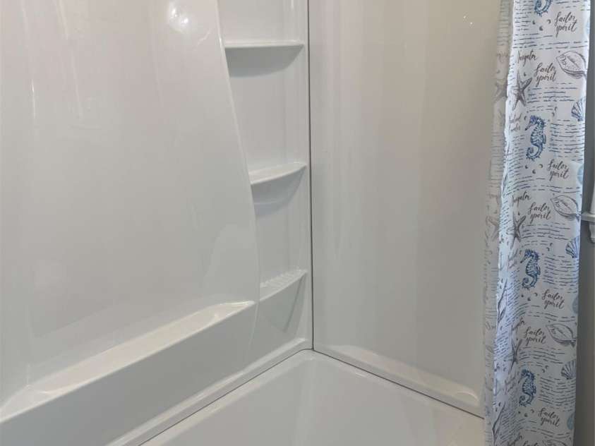 298 Haven Hill Lane, Thomasville, NC 27360.  MLS# CAR4266273, YatesRealty ID 16873. 