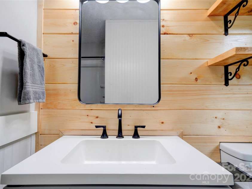 1010 Fallston Road, Shelby, NC 28150.  MLS# CAR4265543, YatesRealty ID 16874. Bathroom