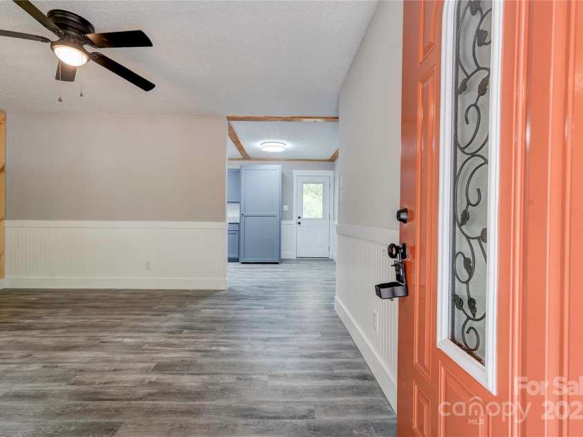 1010 Fallston Road, Shelby, NC 28150.  MLS# CAR4265543, YatesRealty ID 16874. Front Entrance into Living Room