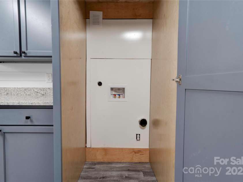 1010 Fallston Road, Shelby, NC 28150.  MLS# CAR4265543, YatesRealty ID 16874. Laundry Closet