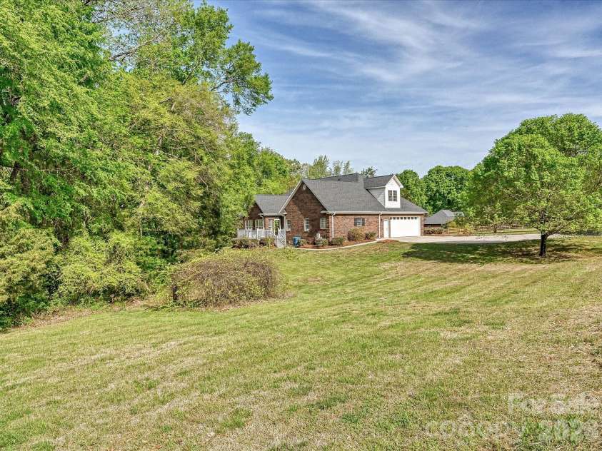 10896 Pioneer Mill Road, Concord, NC 28025.  MLS# CAR4369471, YatesRealty ID 16875. Beautiful acreage