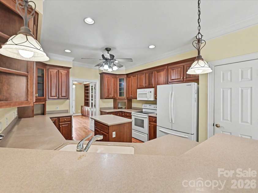10896 Pioneer Mill Road, Concord, NC 28025.  MLS# CAR4369471, YatesRealty ID 16875. Custom cabinetry by Eudy's