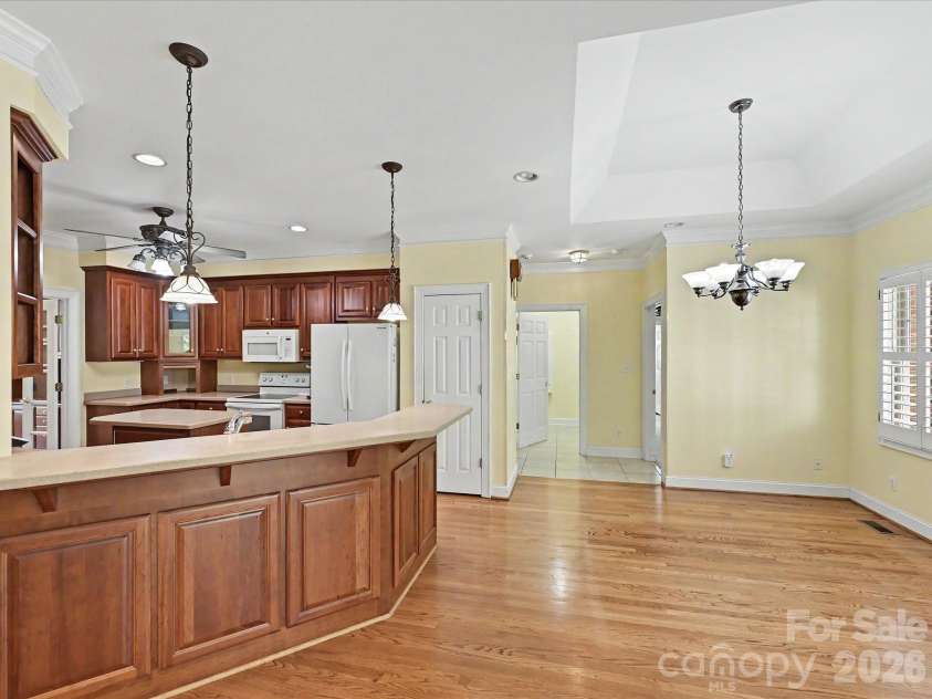 10896 Pioneer Mill Road, Concord, NC 28025.  MLS# CAR4369471, YatesRealty ID 16875. Kitchen with excellent counter space, Corian material