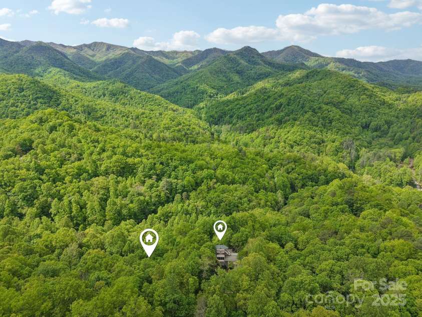 295 Dills Road, Bryson City, NC 28713.  MLS# CAR4280910, YatesRealty ID 16878. Both homes available at 295 Dills Rd and 291 Dills Rd