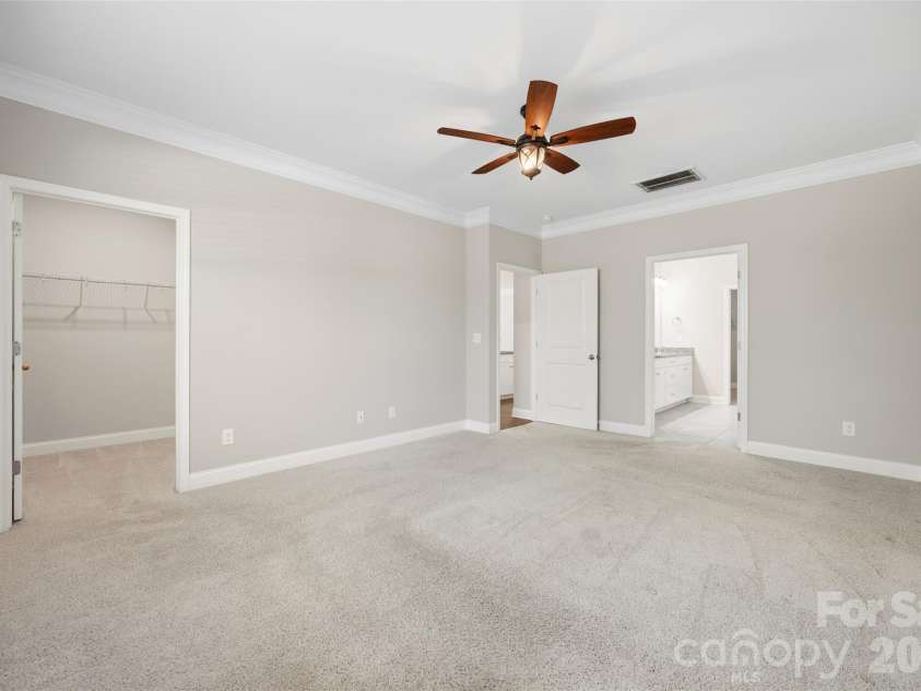 269 Robinwood Lane, Clover, SC 29710.  MLS# CAR4370737, YatesRealty ID 16879. 