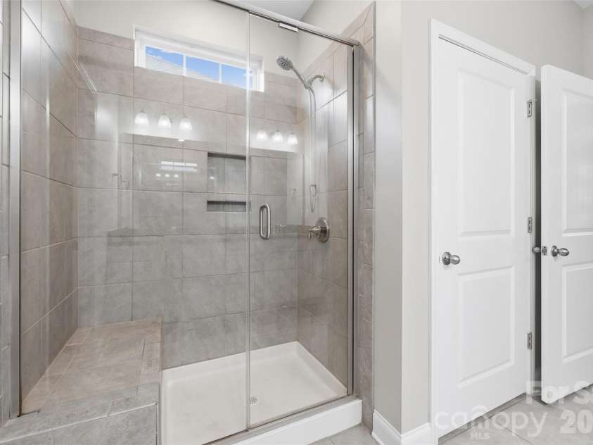 269 Robinwood Lane, Clover, SC 29710.  MLS# CAR4370737, YatesRealty ID 16879. 