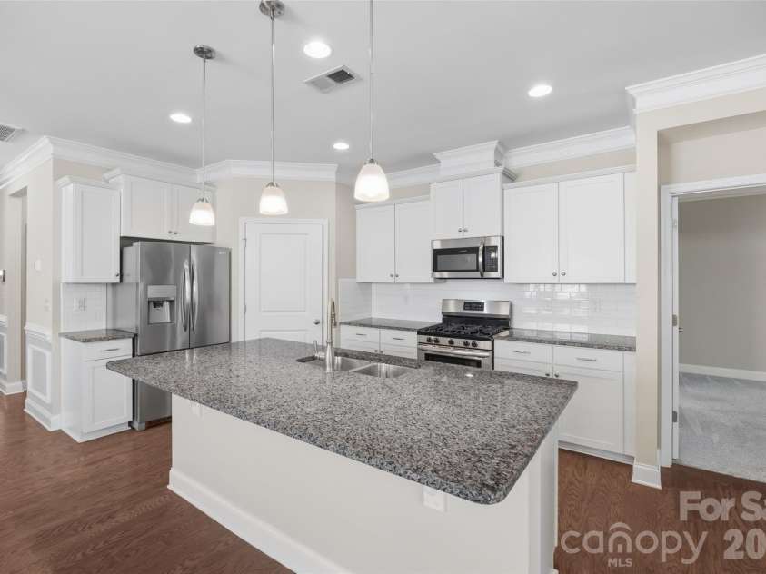 269 Robinwood Lane, Clover, SC 29710.  MLS# CAR4370737, YatesRealty ID 16879. 