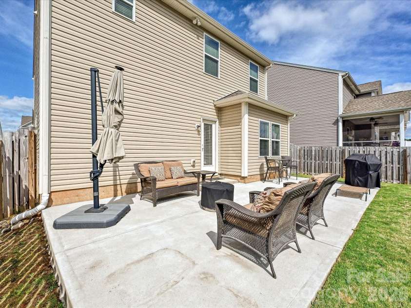 118 Fairfield Drive, Troutman, NC 28166.  MLS# CAR4373399, YatesRealty ID 16880. 