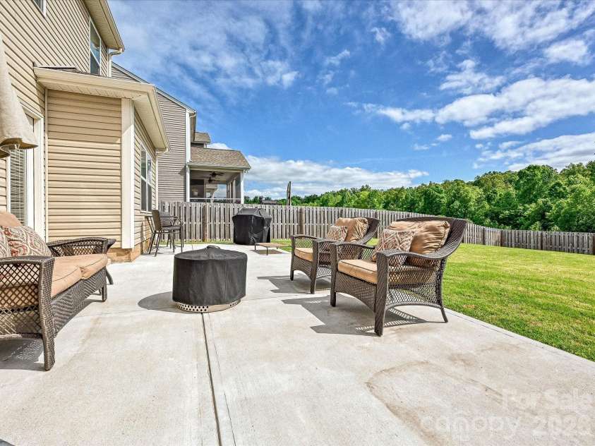 118 Fairfield Drive, Troutman, NC 28166.  MLS# CAR4373399, YatesRealty ID 16880. 