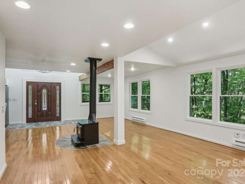 291 Dills Road, Bryson City, NC 28713.  MLS# CAR4261117, YatesRealty ID 16880. 