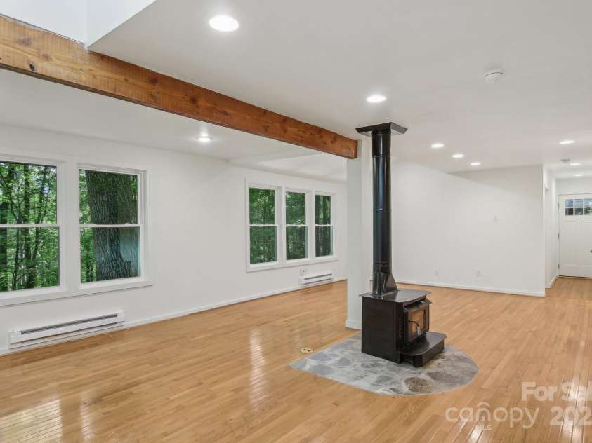 291 Dills Road, Bryson City, NC 28713.  MLS# CAR4261117, YatesRealty ID 16880. 