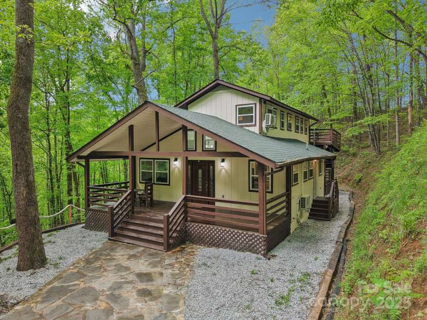 291 Dills Road, Bryson City, NC 28713.  MLS# CAR4261117, YatesRealty ID 16880. Peaceful wooded setting