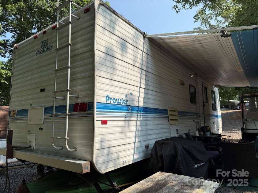 103 Powder Horn Trail, Mount Gilead, NC 27306.  MLS# CAR4266296, YatesRealty ID 16884. 