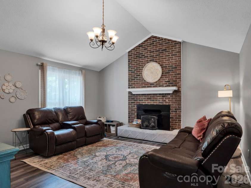 111 Louisbourg Court, Gastonia, NC 28056.  MLS# CAR4372369, YatesRealty ID 16885. 