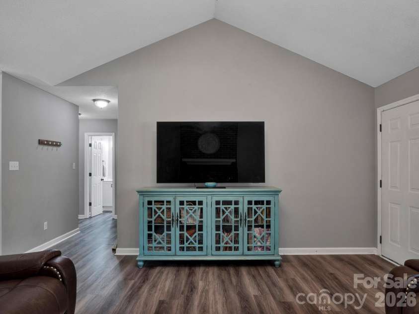 111 Louisbourg Court, Gastonia, NC 28056.  MLS# CAR4372369, YatesRealty ID 16885. 