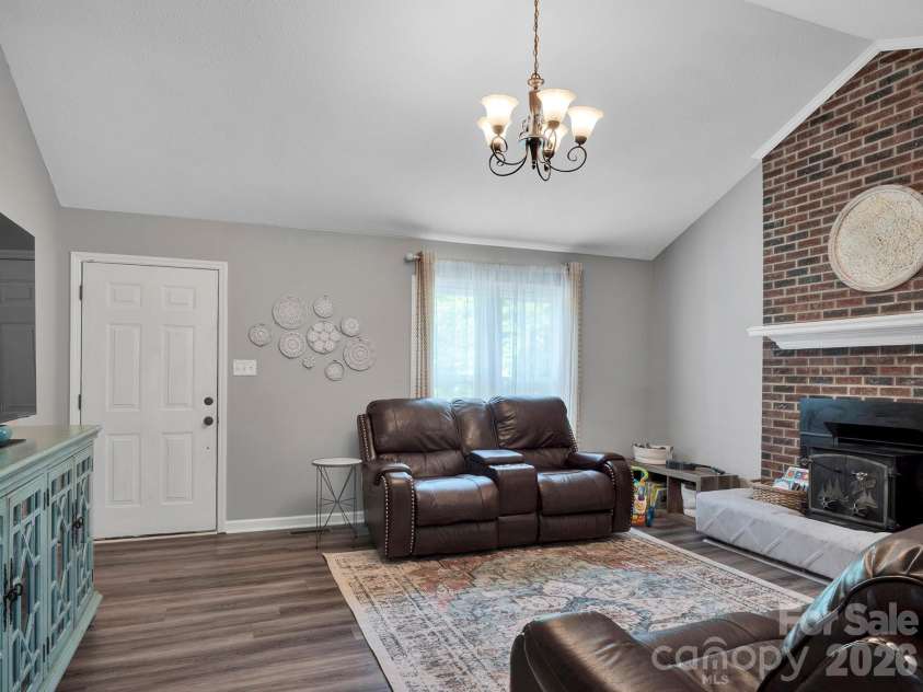 111 Louisbourg Court, Gastonia, NC 28056.  MLS# CAR4372369, YatesRealty ID 16885. 