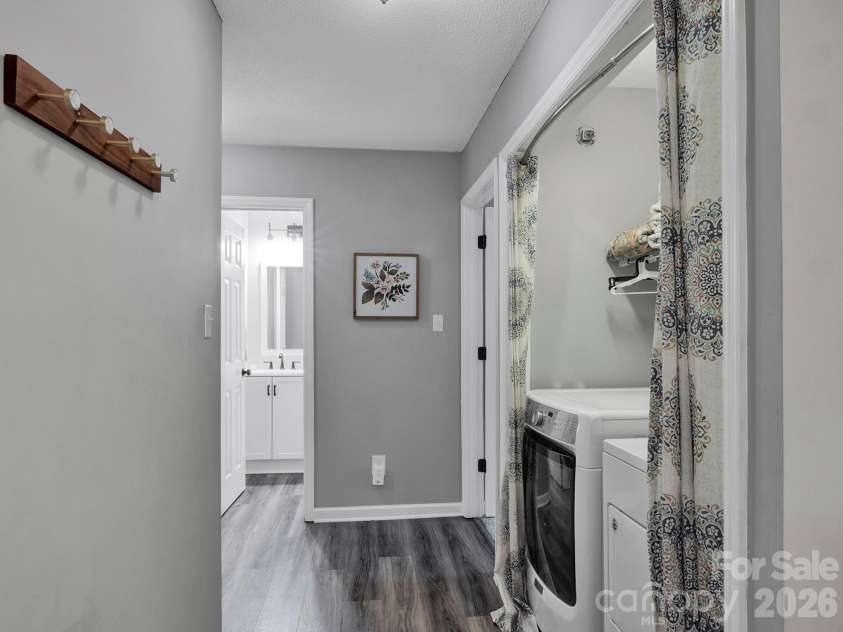 111 Louisbourg Court, Gastonia, NC 28056.  MLS# CAR4372369, YatesRealty ID 16885. 