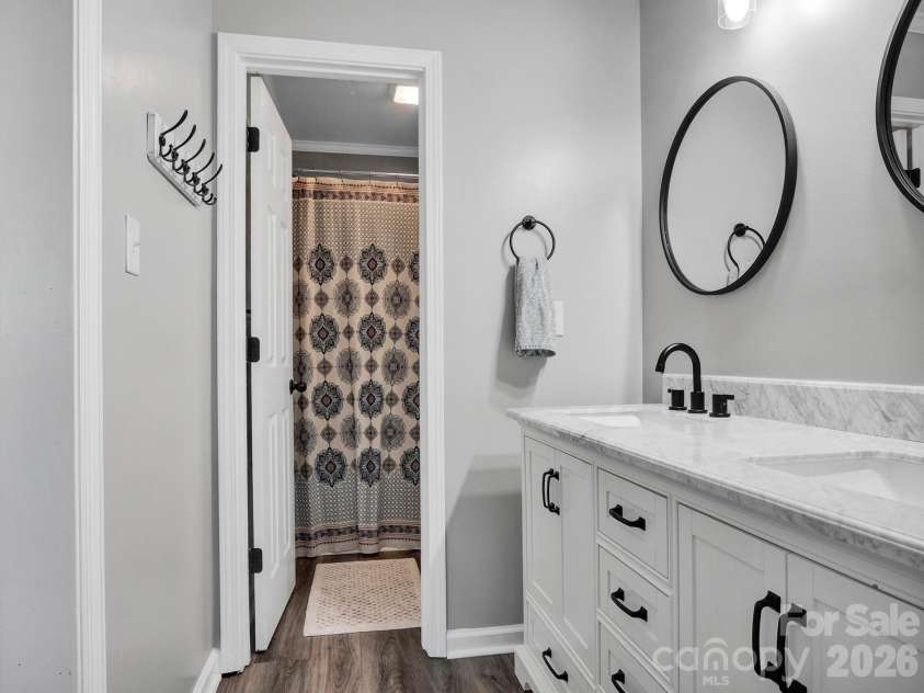 111 Louisbourg Court, Gastonia, NC 28056.  MLS# CAR4372369, YatesRealty ID 16885. 